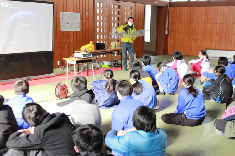 横浜市立岩井原中学校で体験型職業講話を開催しました！20230125