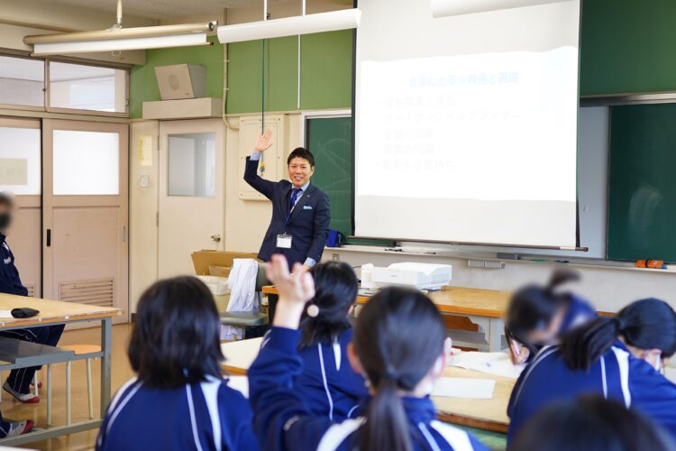 横浜市立高田中学校にて、職業講話を開催しました！